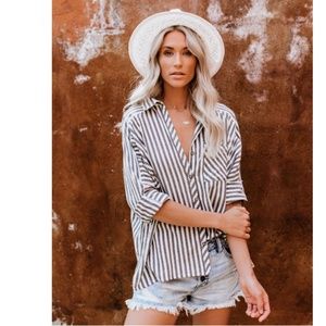 NWT Vici Malcolm Button Down Cotton Top Size Small